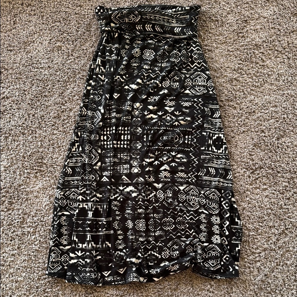 Fold Over Black and White Patterned Skirt